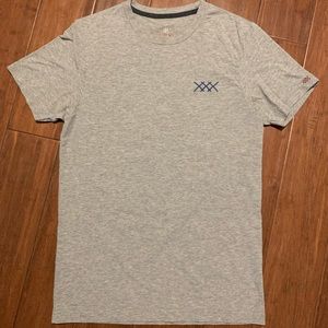 Rhone graphic tee shirt size Medium